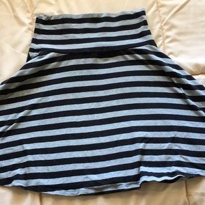 Forever 21 black and gray striped skirt